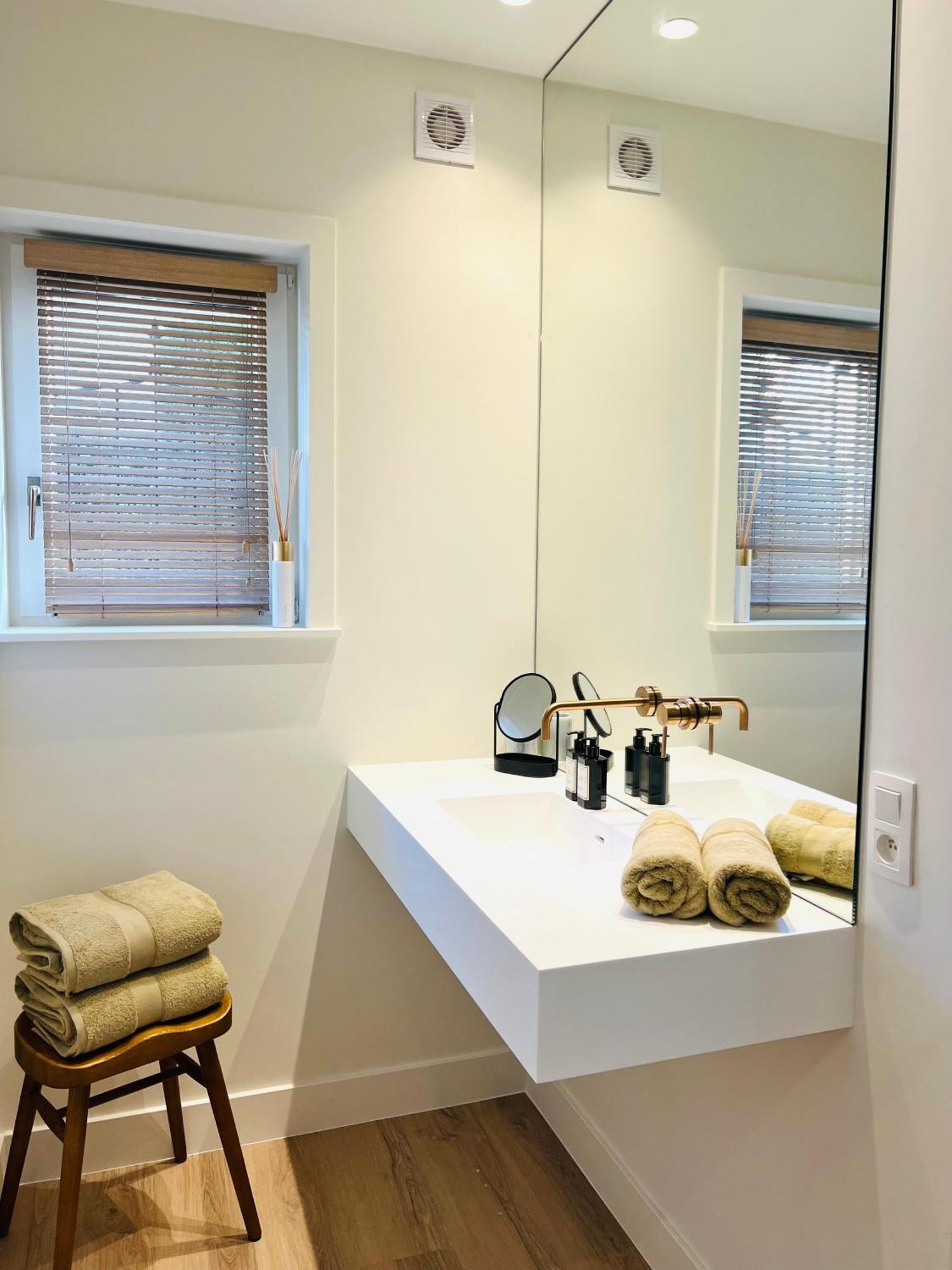 קנוקה-הייסט Luxe Appartement Op Topligging מראה חיצוני תמונה